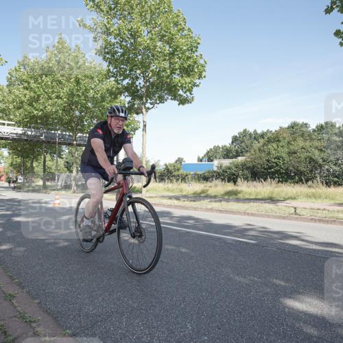 09.08.2026 - GEWOBA Citytriathlon Bremen Michael Burmester http://msf.ph/oto/9953172 09.08.2026 10:38:31 Radfahren 49, 127, 171, 183, 409, 424, 425, 435 meine-sportfotos.de