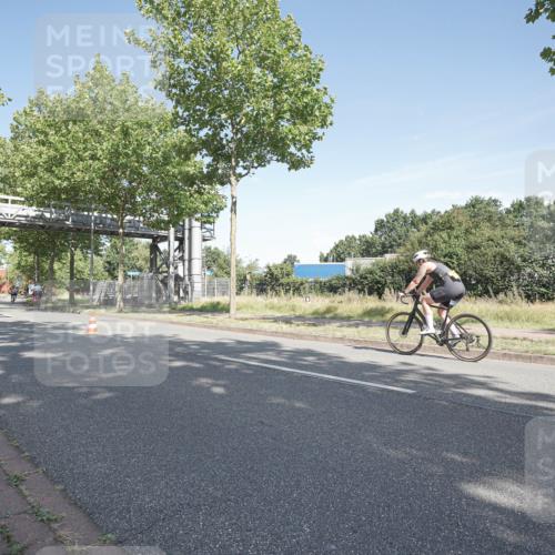 09.08.2026 - GEWOBA Citytriathlon Bremen Michael Burmester http://msf.ph/oto/9953184 09.08.2026 10:38:46 Radfahren 351, 424, 425, 512 meine-sportfotos.de