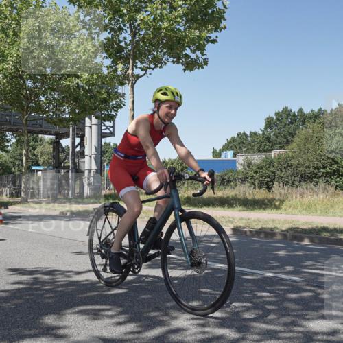09.08.2026 - GEWOBA Citytriathlon Bremen Michael Burmester http://msf.ph/oto/9953191 09.08.2026 14:16:28 Radfahren 20, 58, 132, 203, 217, 220, 240, 271, 284, 345, 351, 360 meine-sportfotos.de