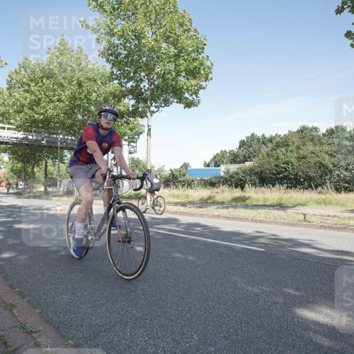 09.08.2026 - GEWOBA Citytriathlon Bremen Michael Burmester http://msf.ph/oto/9953192 09.08.2026 10:38:57 Radfahren 73, 351, 512, 525 meine-sportfotos.de