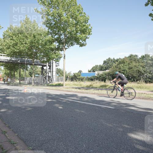 09.08.2026 - GEWOBA Citytriathlon Bremen Michael Burmester http://msf.ph/oto/9953196 09.08.2026 10:39:03 Radfahren 73, 351, 420, 525 meine-sportfotos.de