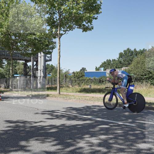 09.08.2026 - GEWOBA Citytriathlon Bremen Michael Burmester http://msf.ph/oto/9953199 09.08.2026 14:16:35 Radfahren 20, 58, 132, 192, 203, 220, 240, 271, 284, 325, 351, 360 meine-sportfotos.de