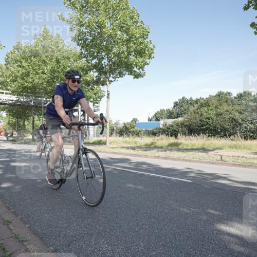 09.08.2026 - GEWOBA Citytriathlon Bremen Michael Burmester http://msf.ph/oto/9953202 09.08.2026 10:39:14 Radfahren 81, 420, 429 meine-sportfotos.de