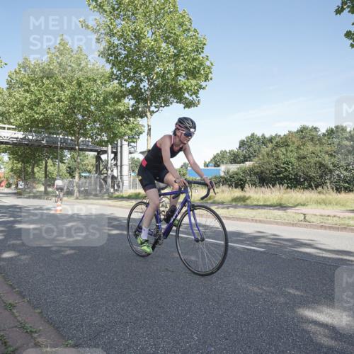09.08.2026 - GEWOBA Citytriathlon Bremen Michael Burmester http://msf.ph/oto/9953209 09.08.2026 10:39:18 Radfahren 81, 420, 429, 431 meine-sportfotos.de
