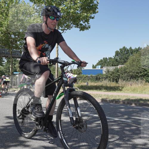 09.08.2026 - GEWOBA Citytriathlon Bremen Michael Burmester http://msf.ph/oto/9953214 09.08.2026 14:16:42 Radfahren 132, 192, 240, 325, 334, 360 meine-sportfotos.de