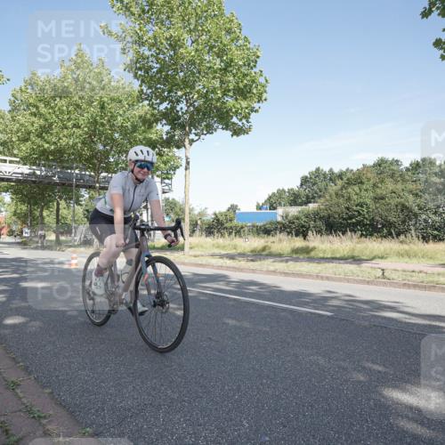 09.08.2026 - GEWOBA Citytriathlon Bremen Michael Burmester http://msf.ph/oto/9953244 09.08.2026 10:40:02 Radfahren 11, 69, 197, 203, 485 meine-sportfotos.de