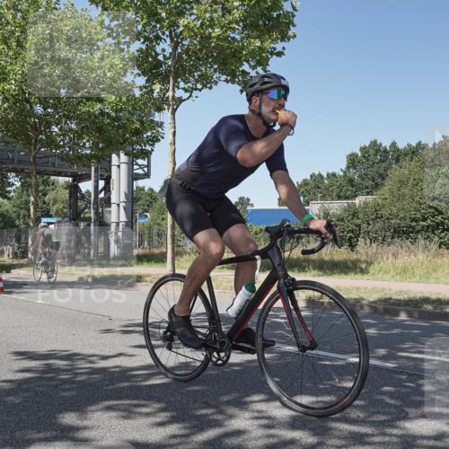 09.08.2026 - GEWOBA Citytriathlon Bremen Michael Burmester http://msf.ph/oto/9953252 09.08.2026 14:17:07 Radfahren 42, 106, 211, 395, 396 meine-sportfotos.de