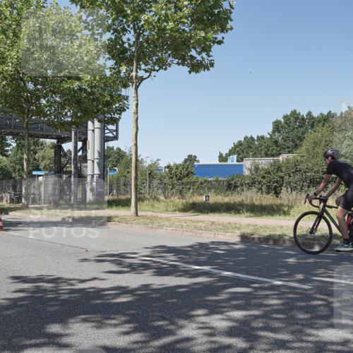 09.08.2026 - GEWOBA Citytriathlon Bremen Michael Burmester http://msf.ph/oto/9953258 09.08.2026 14:17:14 Radfahren 42, 101, 211, 395, 396 meine-sportfotos.de
