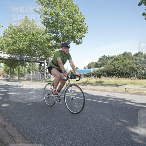 09.08.2026 - GEWOBA Citytriathlon Bremen Michael Burmester http://msf.ph/oto/9953259 09.08.2026 10:40:17 Radfahren 5, 77, 101, 115, 159, 165, 203, 485 meine-sportfotos.de