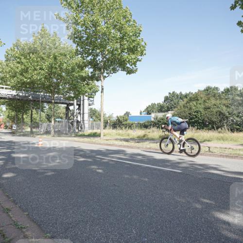 09.08.2026 - GEWOBA Citytriathlon Bremen Michael Burmester http://msf.ph/oto/9953261 09.08.2026 10:40:18 Radfahren 5, 77, 101, 115, 159, 165, 203, 485 meine-sportfotos.de