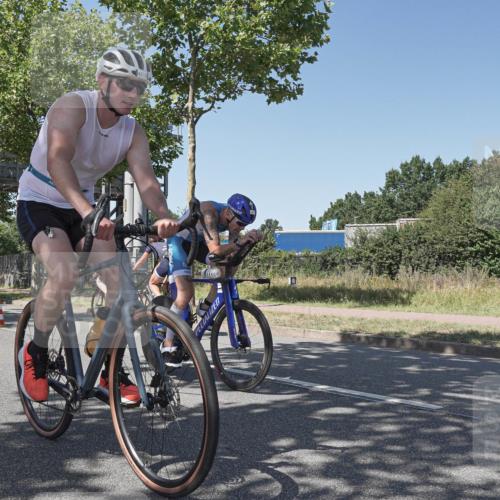 09.08.2026 - GEWOBA Citytriathlon Bremen Michael Burmester http://msf.ph/oto/9953264 09.08.2026 14:17:18 Radfahren 42, 101, 211, 395, 396 meine-sportfotos.de