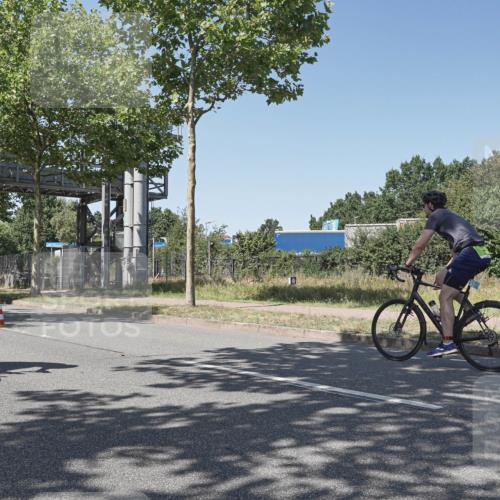 09.08.2026 - GEWOBA Citytriathlon Bremen Michael Burmester http://msf.ph/oto/9953272 09.08.2026 14:17:24 Radfahren 42, 88, 101, 110, 193, 274, 321, 356 meine-sportfotos.de