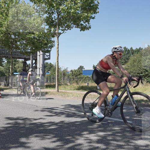 09.08.2026 - GEWOBA Citytriathlon Bremen Michael Burmester http://msf.ph/oto/9953276 09.08.2026 14:17:25 Radfahren 42, 88, 101, 110, 193, 274, 309, 321, 337, 356 meine-sportfotos.de