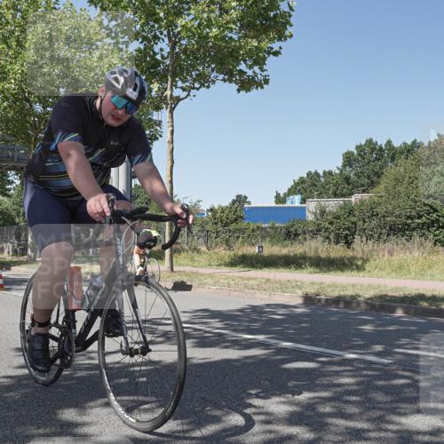 09.08.2026 - GEWOBA Citytriathlon Bremen Michael Burmester http://msf.ph/oto/9953291 09.08.2026 14:17:31 Radfahren 88, 106, 110, 193, 274, 309, 321, 337, 356 meine-sportfotos.de