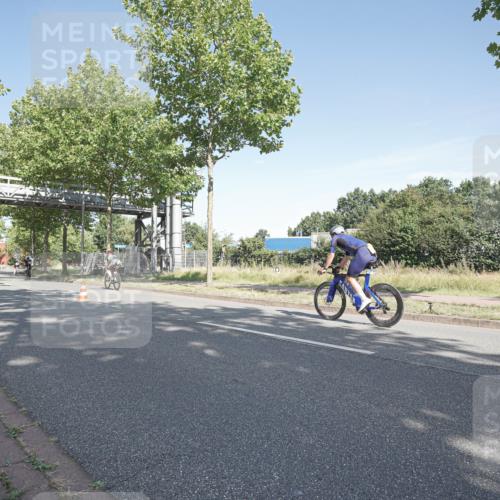 09.08.2026 - GEWOBA Citytriathlon Bremen Michael Burmester http://msf.ph/oto/9953296 09.08.2026 10:41:19 Radfahren 308 meine-sportfotos.de