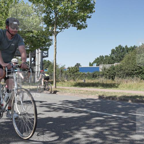09.08.2026 - GEWOBA Citytriathlon Bremen Michael Burmester http://msf.ph/oto/9953305 09.08.2026 14:17:37 Radfahren 88, 106, 110, 193, 229, 256, 269, 274, 290, 309, 321, 337, 356, 429, 457, 470 meine-sportfotos.de