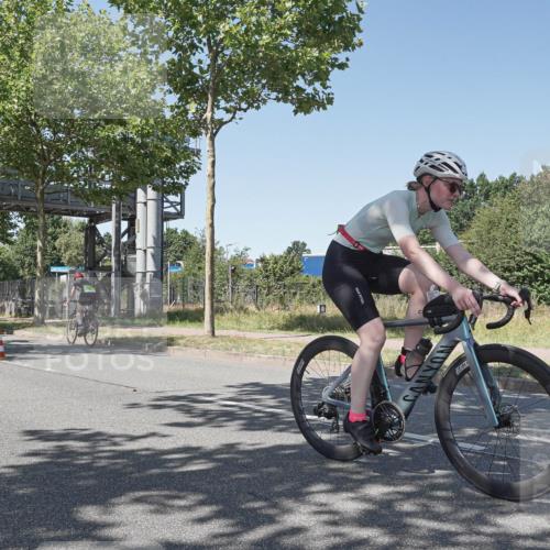 09.08.2026 - GEWOBA Citytriathlon Bremen Michael Burmester http://msf.ph/oto/9953307 09.08.2026 14:17:38 Radfahren 88, 106, 110, 193, 229, 256, 269, 274, 290, 309, 316, 321, 337, 356, 429, 457, 470 meine-sportfotos.de