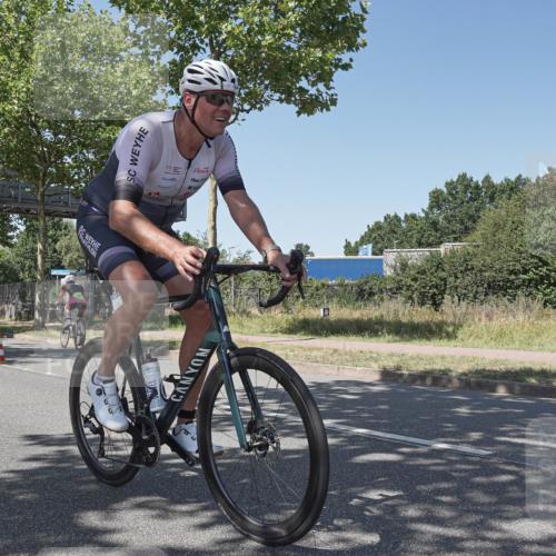 09.08.2026 - GEWOBA Citytriathlon Bremen Michael Burmester http://msf.ph/oto/9953311 09.08.2026 14:17:40 Radfahren 88, 106, 110, 193, 229, 256, 269, 274, 290, 293, 309, 316, 321, 337, 356, 378, 429, 457, 470 meine-sportfotos.de