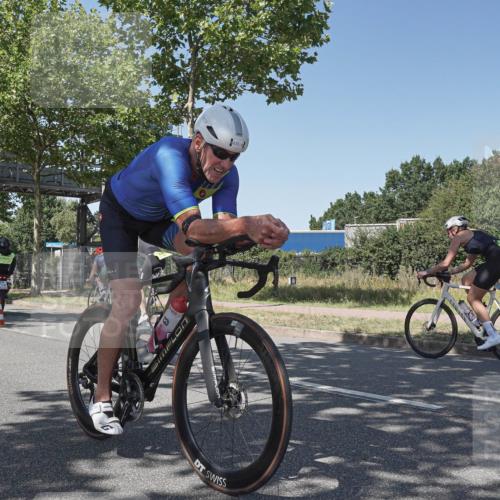 09.08.2026 - GEWOBA Citytriathlon Bremen Michael Burmester http://msf.ph/oto/9953317 09.08.2026 14:17:41 Radfahren 88, 106, 110, 193, 229, 256, 269, 274, 290, 293, 309, 316, 321, 337, 356, 378, 429, 457, 470, 485 meine-sportfotos.de