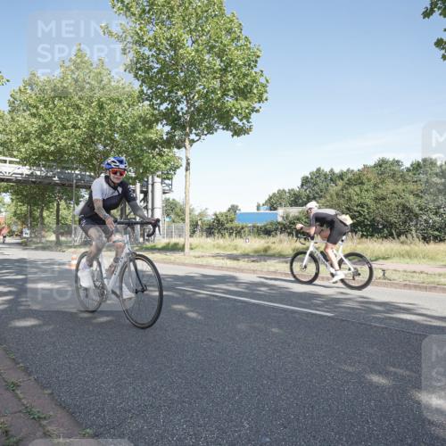 09.08.2026 - GEWOBA Citytriathlon Bremen Michael Burmester http://msf.ph/oto/9953333 09.08.2026 10:42:08 Radfahren 291, 301, 358, 376, 415, 524 meine-sportfotos.de