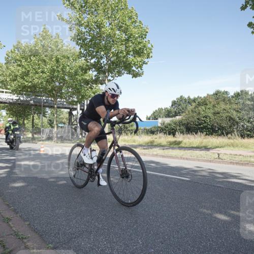 09.08.2026 - GEWOBA Citytriathlon Bremen Michael Burmester http://msf.ph/oto/9953390 09.08.2026 10:43:24 Radfahren 290, 315, 319, 321, 463 meine-sportfotos.de