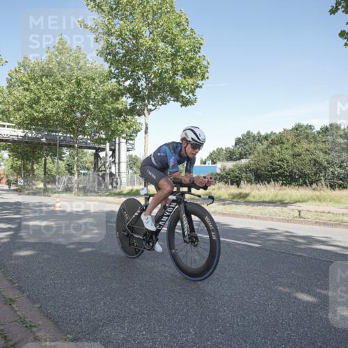 09.08.2026 - GEWOBA Citytriathlon Bremen Michael Burmester http://msf.ph/oto/9953398 09.08.2026 10:43:34 Radfahren 290, 293, 315, 319, 375, 463, 517 meine-sportfotos.de