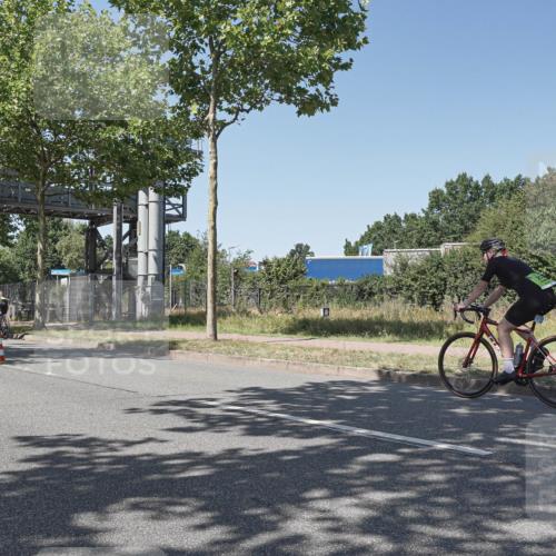 09.08.2026 - GEWOBA Citytriathlon Bremen Michael Burmester http://msf.ph/oto/9953399 09.08.2026 14:18:20 Radfahren 87, 207, 213, 242, 276, 288, 300, 363, 404, 448, 453, 462, 466, 527 meine-sportfotos.de