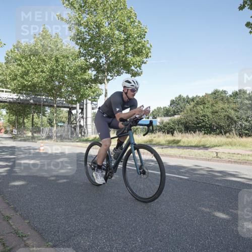 09.08.2026 - GEWOBA Citytriathlon Bremen Michael Burmester http://msf.ph/oto/9953400 09.08.2026 10:43:37 Radfahren 293, 315, 319, 375, 517 meine-sportfotos.de