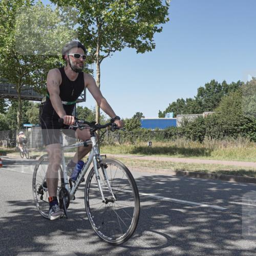 09.08.2026 - GEWOBA Citytriathlon Bremen Michael Burmester http://msf.ph/oto/9953413 09.08.2026 14:18:31 Radfahren 18, 202, 207, 213, 276, 280, 307, 363, 369, 377, 448 meine-sportfotos.de