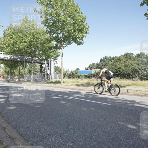 09.08.2026 - GEWOBA Citytriathlon Bremen Michael Burmester http://msf.ph/oto/9953416 09.08.2026 10:44:12 Radfahren 383, 441 meine-sportfotos.de