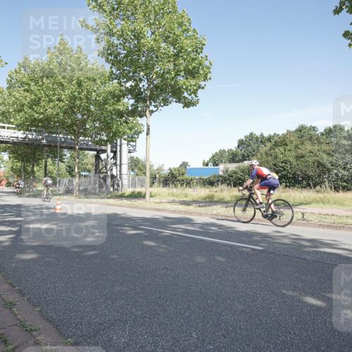 09.08.2026 - GEWOBA Citytriathlon Bremen Michael Burmester http://msf.ph/oto/9953418 09.08.2026 10:44:14 Radfahren 383, 441 meine-sportfotos.de