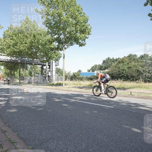 09.08.2026 - GEWOBA Citytriathlon Bremen Michael Burmester http://msf.ph/oto/9953425 09.08.2026 10:44:25 Radfahren 383 meine-sportfotos.de