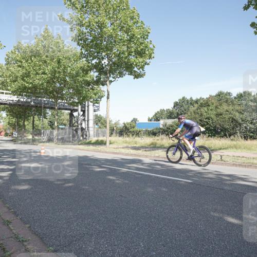 09.08.2026 - GEWOBA Citytriathlon Bremen Michael Burmester http://msf.ph/oto/9953435 09.08.2026 10:44:55 Radfahren 221, 231, 342, 391, 398, 519 meine-sportfotos.de