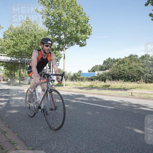09.08.2026 - GEWOBA Citytriathlon Bremen Michael Burmester http://msf.ph/oto/9953437 09.08.2026 10:44:55 Radfahren 221, 231, 342, 391, 398, 519 meine-sportfotos.de