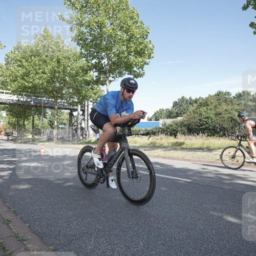 09.08.2026 - GEWOBA Citytriathlon Bremen Michael Burmester http://msf.ph/oto/9953440 09.08.2026 10:44:58 Radfahren 59, 221, 231, 342, 391, 395, 398, 519 meine-sportfotos.de