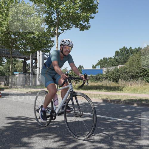 09.08.2026 - GEWOBA Citytriathlon Bremen Michael Burmester http://msf.ph/oto/9953445 09.08.2026 14:18:47 Radfahren 107, 173, 210, 221, 227, 244, 266, 277, 289, 297, 314, 324, 344, 347, 352, 369, 370, 385, 455 meine-sportfotos.de