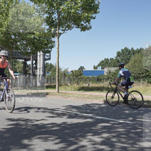 09.08.2026 - GEWOBA Citytriathlon Bremen Michael Burmester http://msf.ph/oto/9953447 09.08.2026 14:18:48 Radfahren 107, 173, 210, 221, 227, 244, 266, 277, 289, 297, 314, 324, 344, 347, 352, 369, 370, 385, 403, 455 meine-sportfotos.de