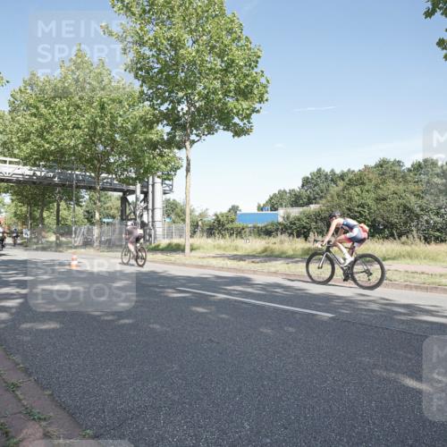 09.08.2026 - GEWOBA Citytriathlon Bremen Michael Burmester http://msf.ph/oto/9953483 09.08.2026 10:45:52 Radfahren 355, 400, 465, 478, 528 meine-sportfotos.de