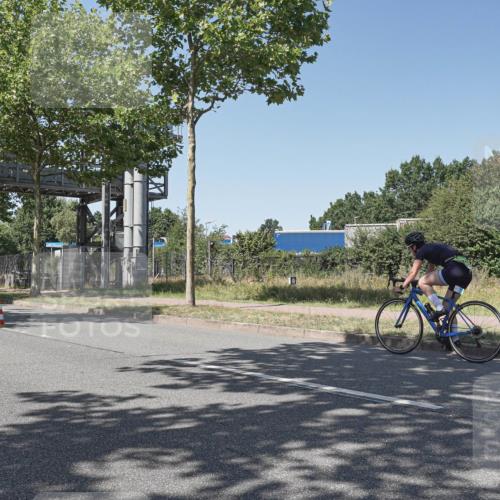 09.08.2026 - GEWOBA Citytriathlon Bremen Michael Burmester http://msf.ph/oto/9953491 09.08.2026 14:19:14 Radfahren 197, 204, 216, 223, 238, 253, 306, 335 meine-sportfotos.de