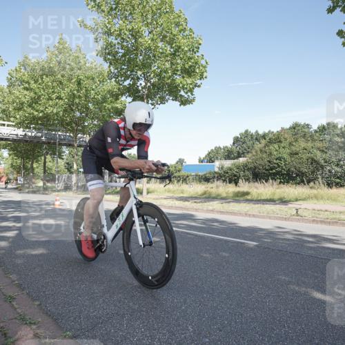 09.08.2026 - GEWOBA Citytriathlon Bremen Michael Burmester http://msf.ph/oto/9953492 09.08.2026 10:46:04 Radfahren 339, 407, 408, 478 meine-sportfotos.de