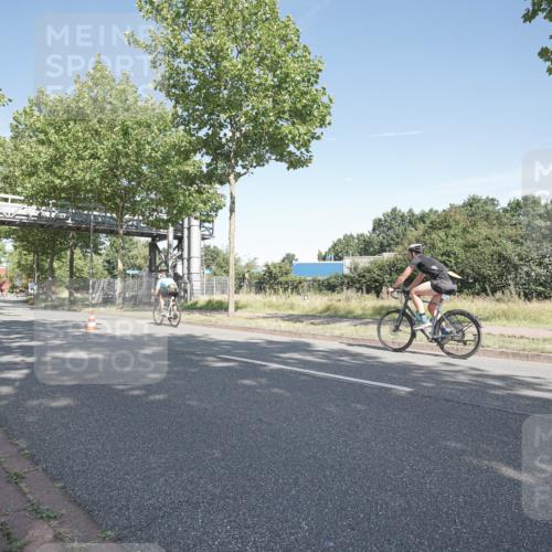 09.08.2026 - GEWOBA Citytriathlon Bremen Michael Burmester http://msf.ph/oto/9953496 09.08.2026 10:46:09 Radfahren 325, 339, 366, 407, 408 meine-sportfotos.de