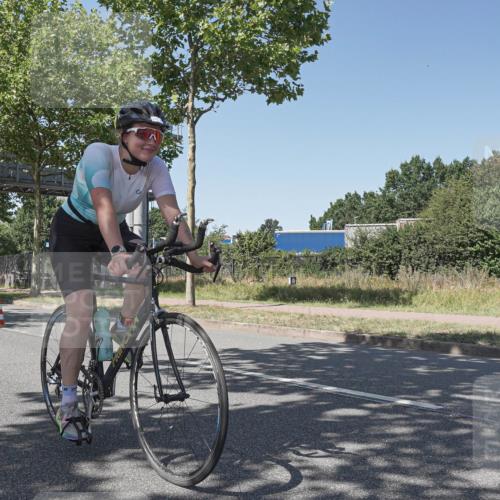 09.08.2026 - GEWOBA Citytriathlon Bremen Michael Burmester http://msf.ph/oto/9953497 09.08.2026 14:19:19 Radfahren 197, 204, 216, 223, 253, 306, 335, 434, 487, 523 meine-sportfotos.de