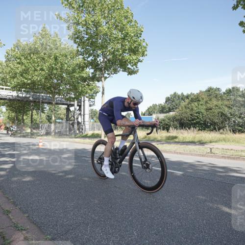 09.08.2026 - GEWOBA Citytriathlon Bremen Michael Burmester http://msf.ph/oto/9953502 09.08.2026 10:46:15 Radfahren 325, 328, 332, 343, 364, 366, 379, 407, 408, 502 meine-sportfotos.de