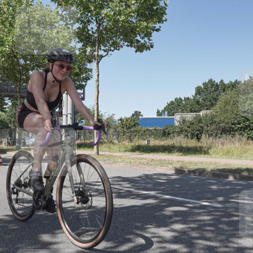 09.08.2026 - GEWOBA Citytriathlon Bremen Michael Burmester http://msf.ph/oto/9953519 09.08.2026 14:19:31 Radfahren 142, 166, 230, 261, 273, 281, 319, 330, 335, 342, 434, 454, 487, 521, 523 meine-sportfotos.de