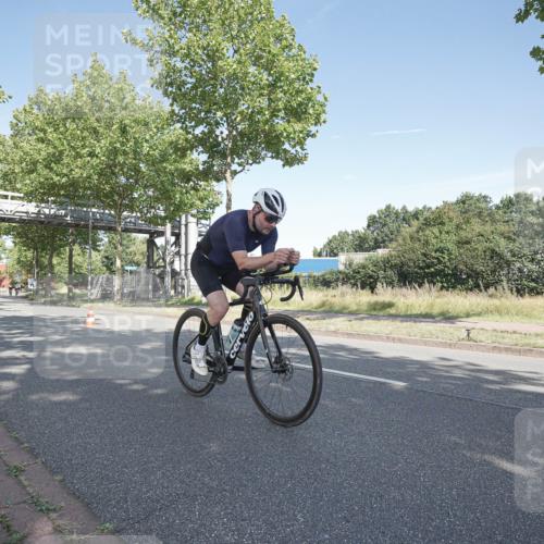 09.08.2026 - GEWOBA Citytriathlon Bremen Michael Burmester http://msf.ph/oto/9953528 09.08.2026 10:46:33 Radfahren 328, 340, 343, 364, 369, 411, 447, 502 meine-sportfotos.de