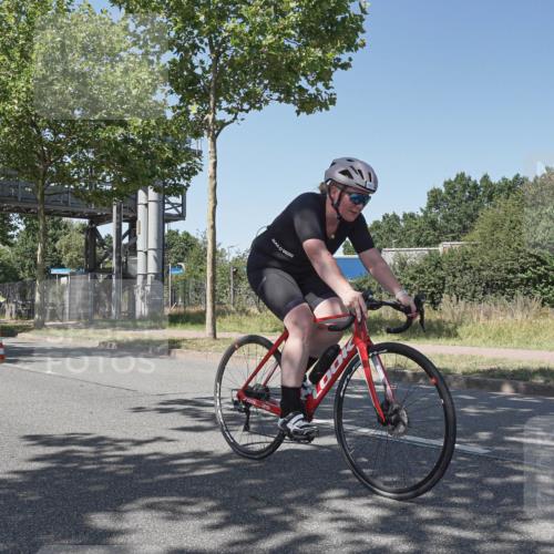 09.08.2026 - GEWOBA Citytriathlon Bremen Michael Burmester http://msf.ph/oto/9953529 09.08.2026 14:19:37 Radfahren 142, 166, 196, 206, 230, 234, 261, 262, 273, 281, 319, 326, 330, 342, 434, 454, 521 meine-sportfotos.de