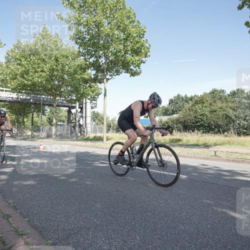 09.08.2026 - GEWOBA Citytriathlon Bremen Michael Burmester http://msf.ph/oto/9953532 09.08.2026 10:46:41 Radfahren 340, 369, 403, 411, 447 meine-sportfotos.de