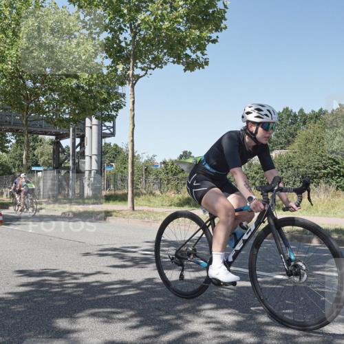09.08.2026 - GEWOBA Citytriathlon Bremen Michael Burmester http://msf.ph/oto/9953537 09.08.2026 14:19:39 Radfahren 142, 166, 196, 206, 222, 230, 234, 261, 262, 273, 281, 319, 326, 330, 342, 454, 521 meine-sportfotos.de