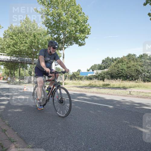09.08.2026 - GEWOBA Citytriathlon Bremen Michael Burmester http://msf.ph/oto/9953538 09.08.2026 10:46:47 Radfahren 131, 340, 368, 403, 406, 411, 447 meine-sportfotos.de