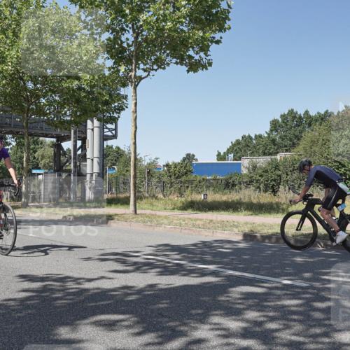 09.08.2026 - GEWOBA Citytriathlon Bremen Michael Burmester http://msf.ph/oto/9953551 09.08.2026 14:19:46 Radfahren 142, 166, 196, 206, 209, 222, 234, 239, 258, 262, 273, 319, 326, 330, 342, 400, 454, 458, 522 meine-sportfotos.de